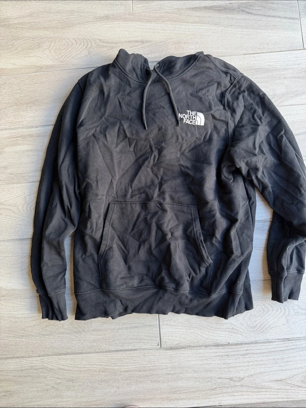 The North Face Men's Black Crewneck Pullover Sweatshirt